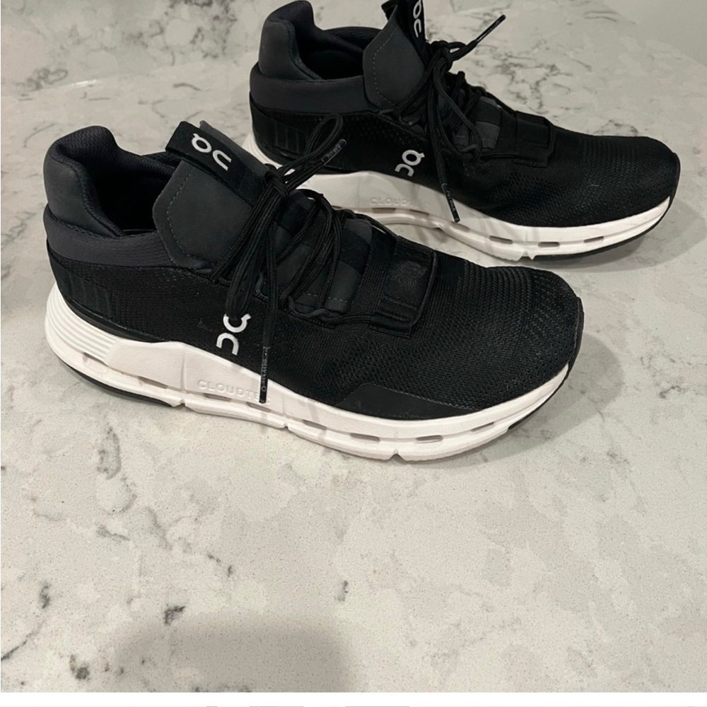 Cloudnova woman’s size 8